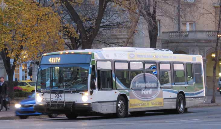 Strathcona NovaBus LFS 934